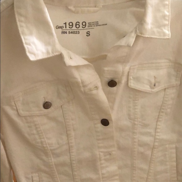 White denim jacket - Picture 2 of 3